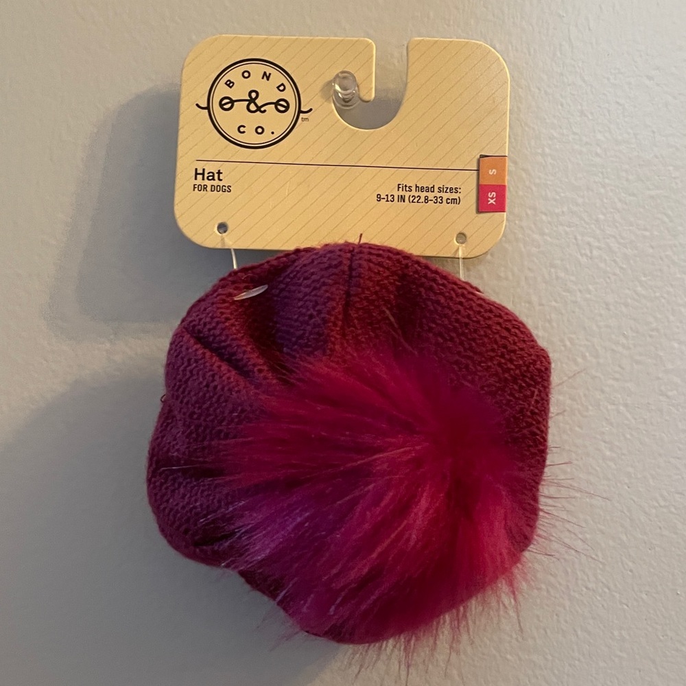 NWT Bond & Co. Raspberry Beret Pom Pom Hat for Dogs Size XS/S